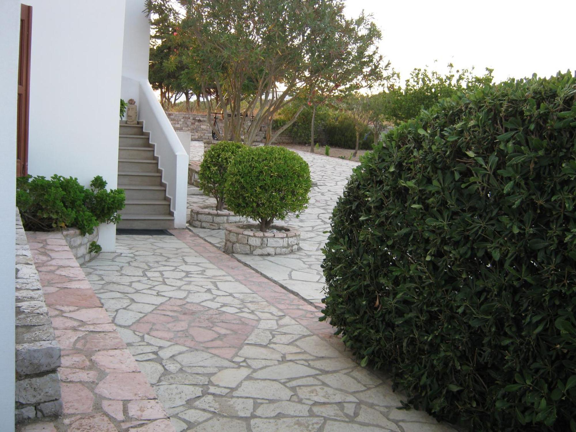 Cerigo House *